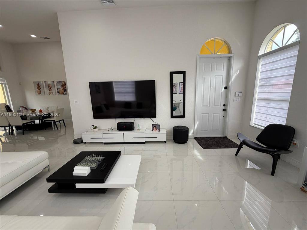 House for rent at 2330 SW 132nd Way, Hollywood, FL 33027