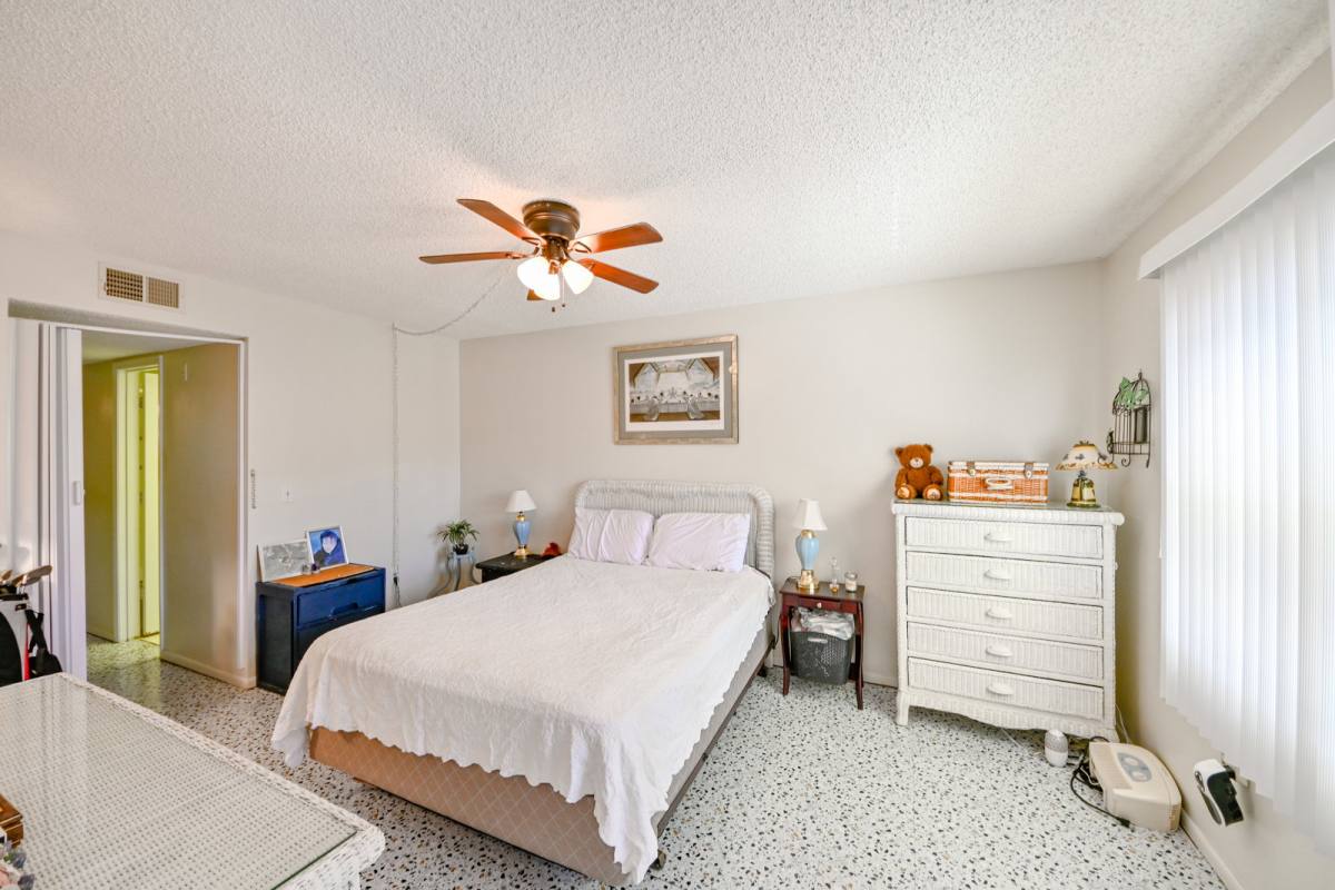 Apartment for rent at 425 30th Ave W #C308, Bradenton, FL 34205