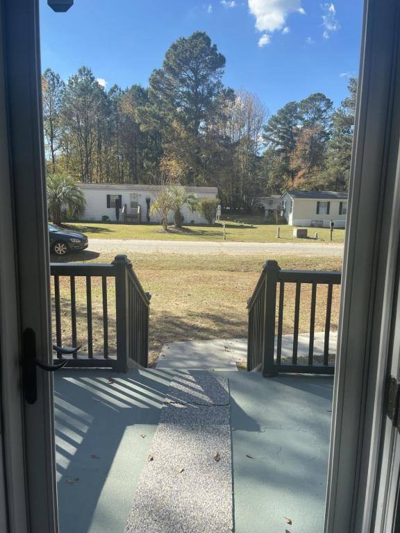 House for rent at 971 Ravenwood Dr, Sumter, SC 29154
