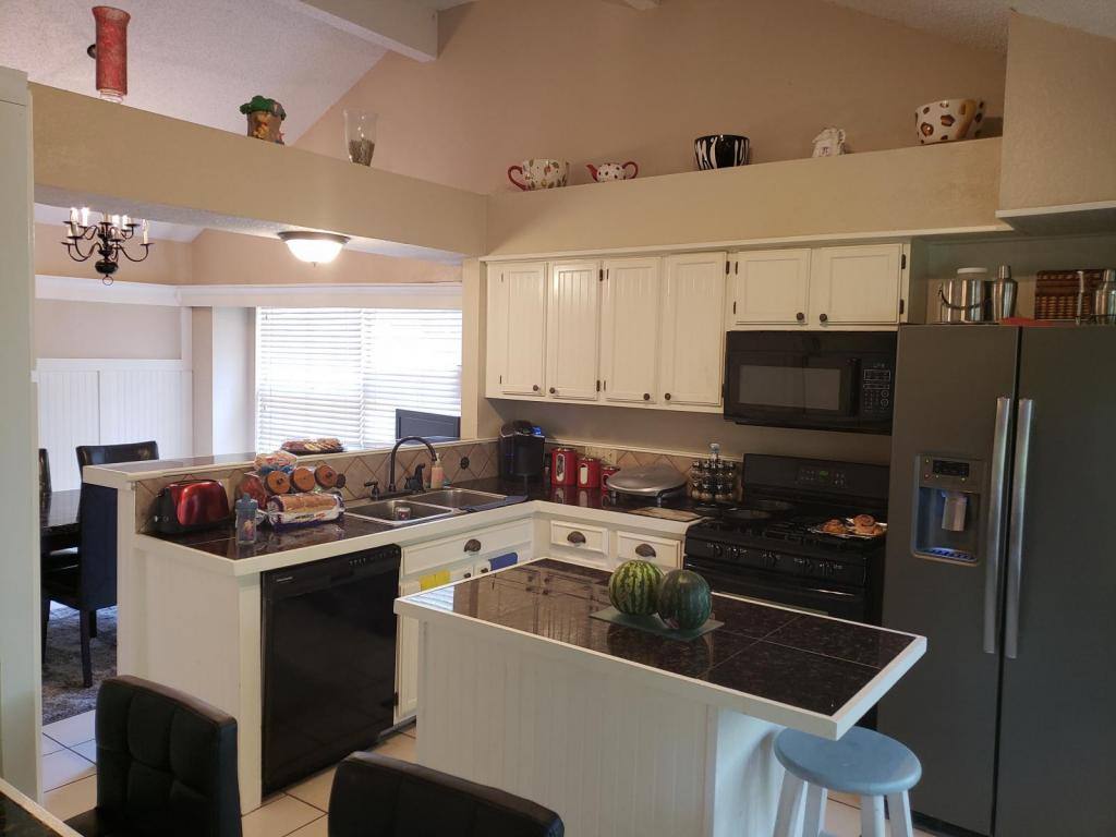 House for rent at 8010 Blackfin Dr, Rowlett, TX 75089