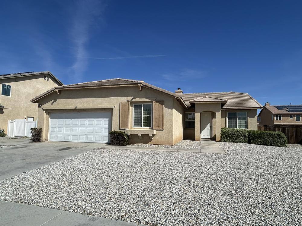House for rent at 12982 Dos Palmas, Victorville, CA 92392