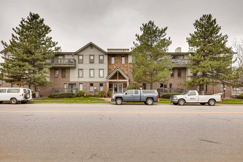 Apartment for rent at 6425 S Dayton St #107, Englewood, CO 80111