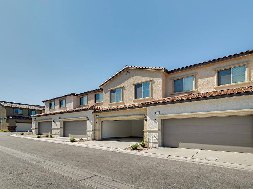 Townhouse for rent at 6271 Haiku Stairs, Las Vegas, NV 89148