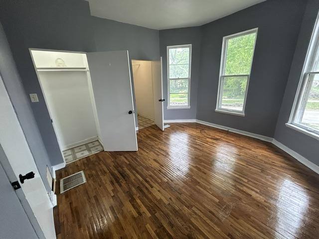 Apartment for rent at 329 Stone St, Joliet, IL 60435