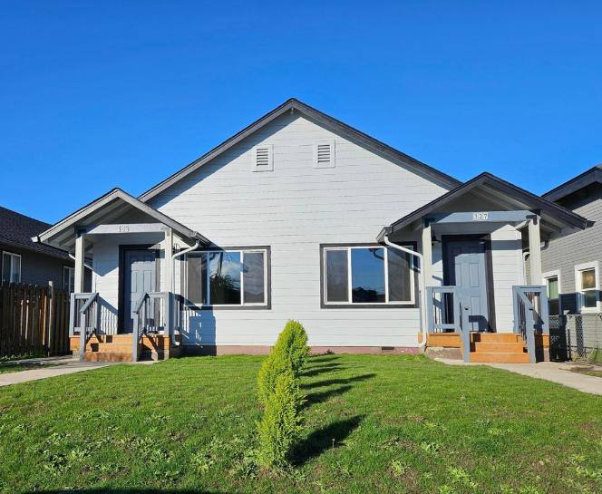 House for rent at 325 17th Ave, Longview, WA 98632
