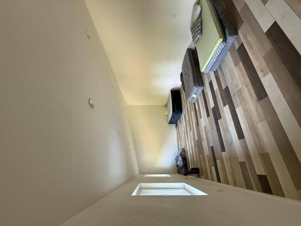 House for rent at 6300 Granite Hill Rd, Grants Pass, OR 97526