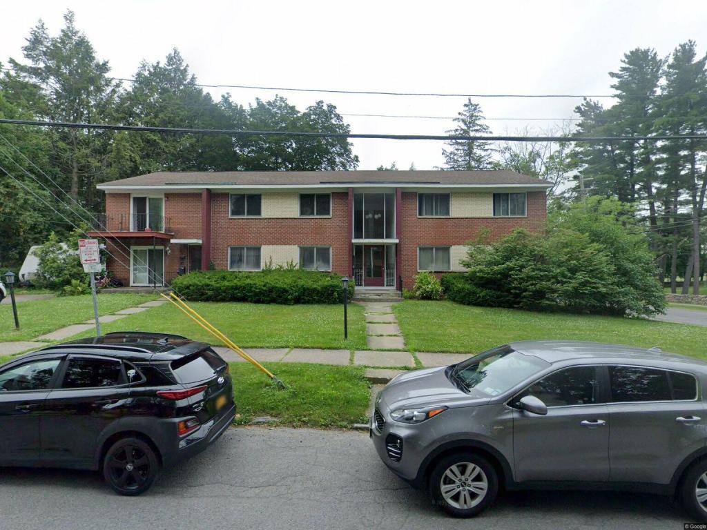 Apartment for rent at 1093 Park Ave, Schenectady, NY 12308