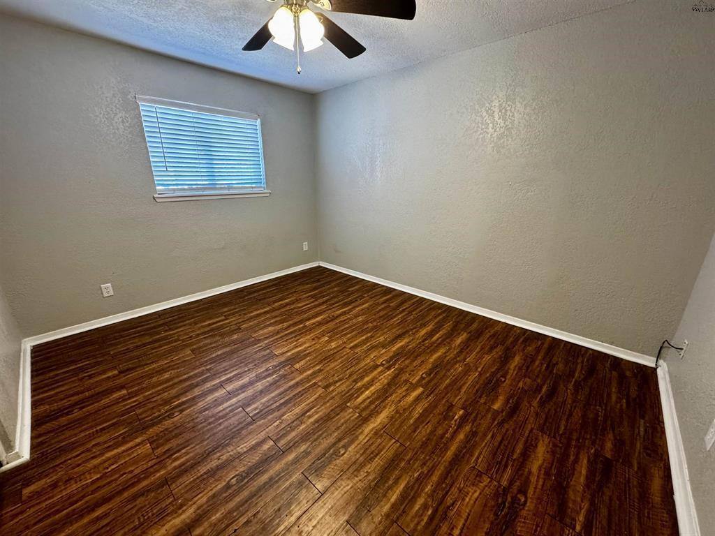 Apartment for rent at 1710 10th St, Wichita Falls, TX 76301