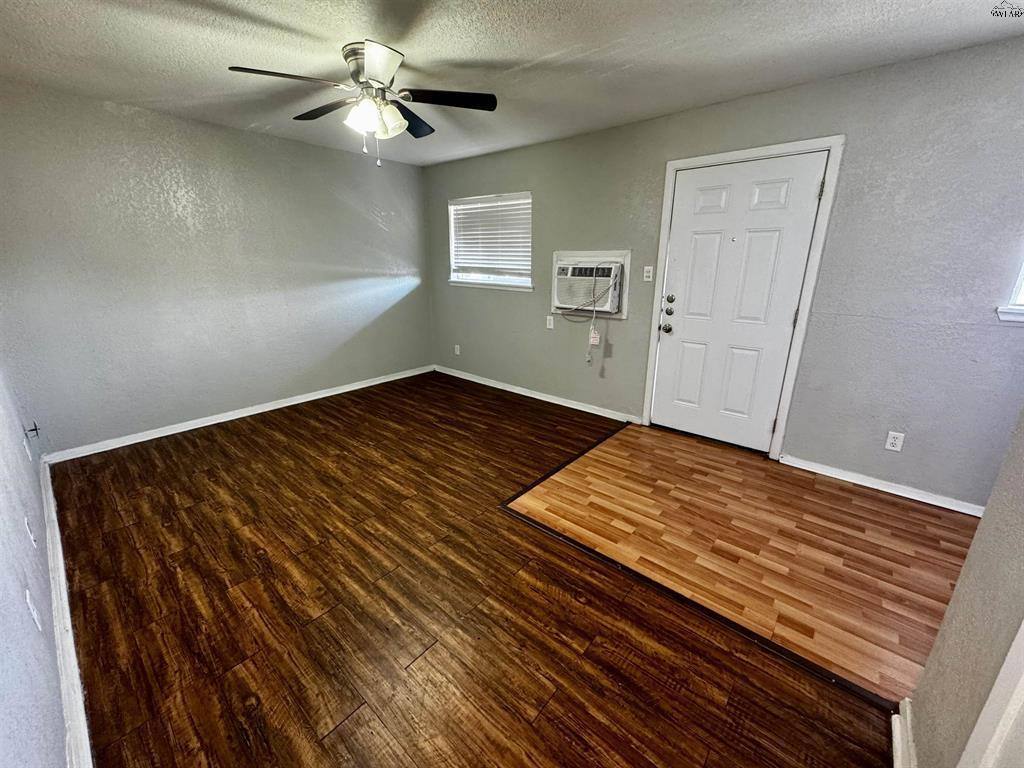 Apartment for rent at 1710 10th St, Wichita Falls, TX 76301
