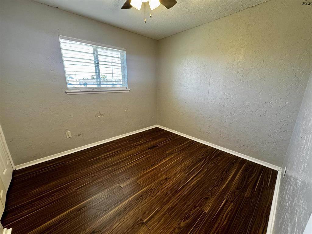Apartment for rent at 1710 10th St, Wichita Falls, TX 76301