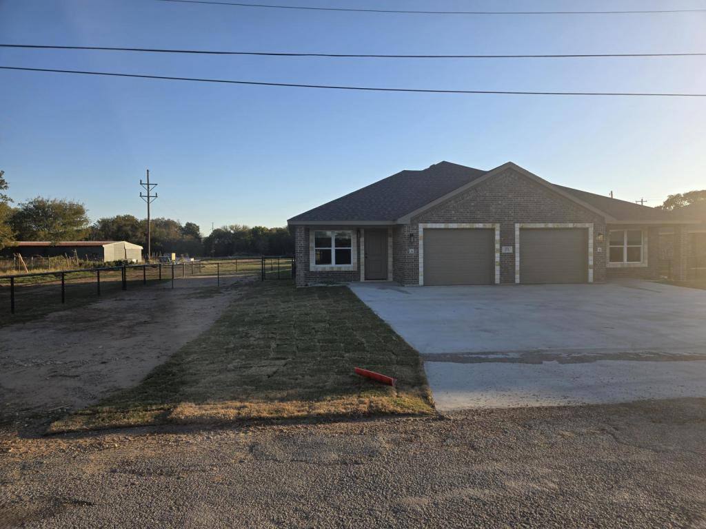 House for rent at 213 Stillhouse Rd, Gatesville, TX 76528