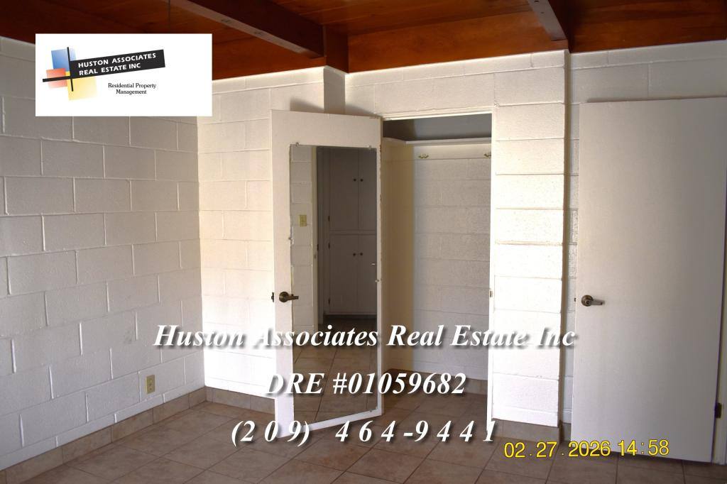 Apartment for rent at 870 W Euclid Ave, Stockton, CA 95204