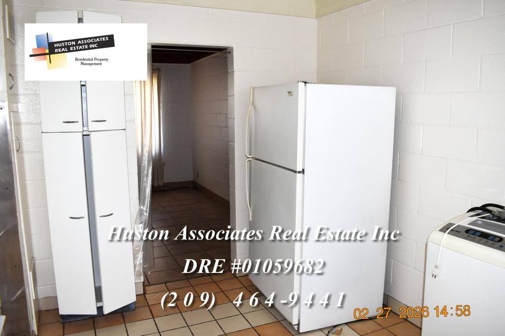 Apartment for rent at 870 W Euclid Ave, Stockton, CA 95204