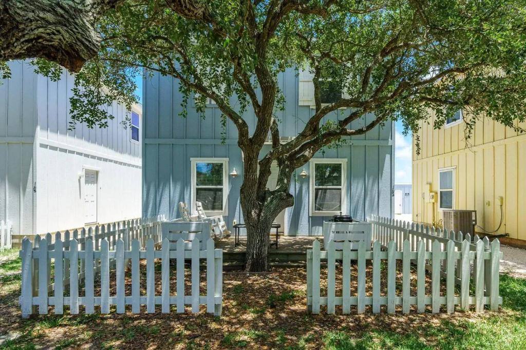 House for rent at 4212 Highway 35 S #19, Rockport, TX 78382