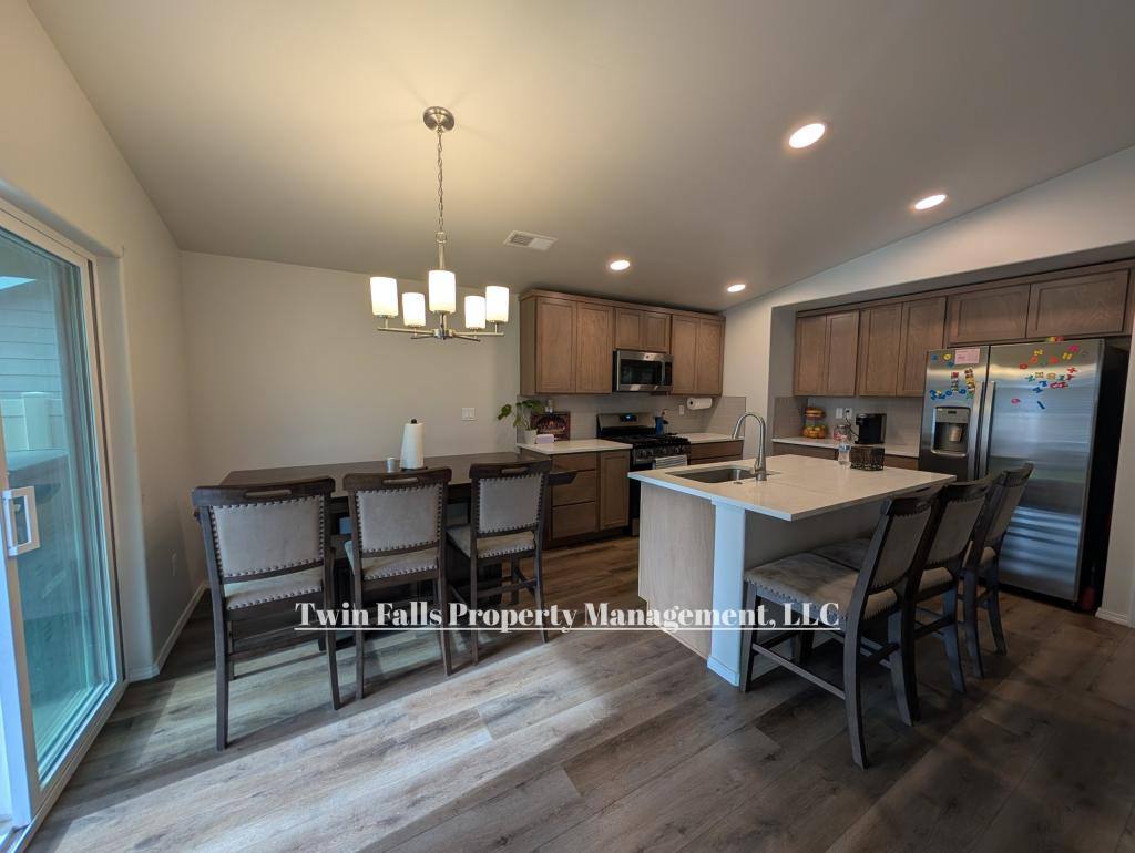 House for rent at 1574 Kenyon Rd, Twin Falls, ID 83301