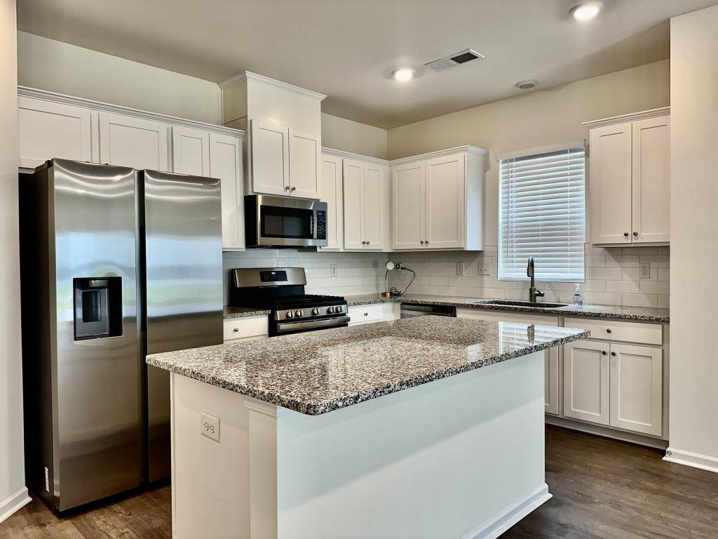 Townhouse for rent at 8116 Ramsburg Dr, Charlotte, NC 28269