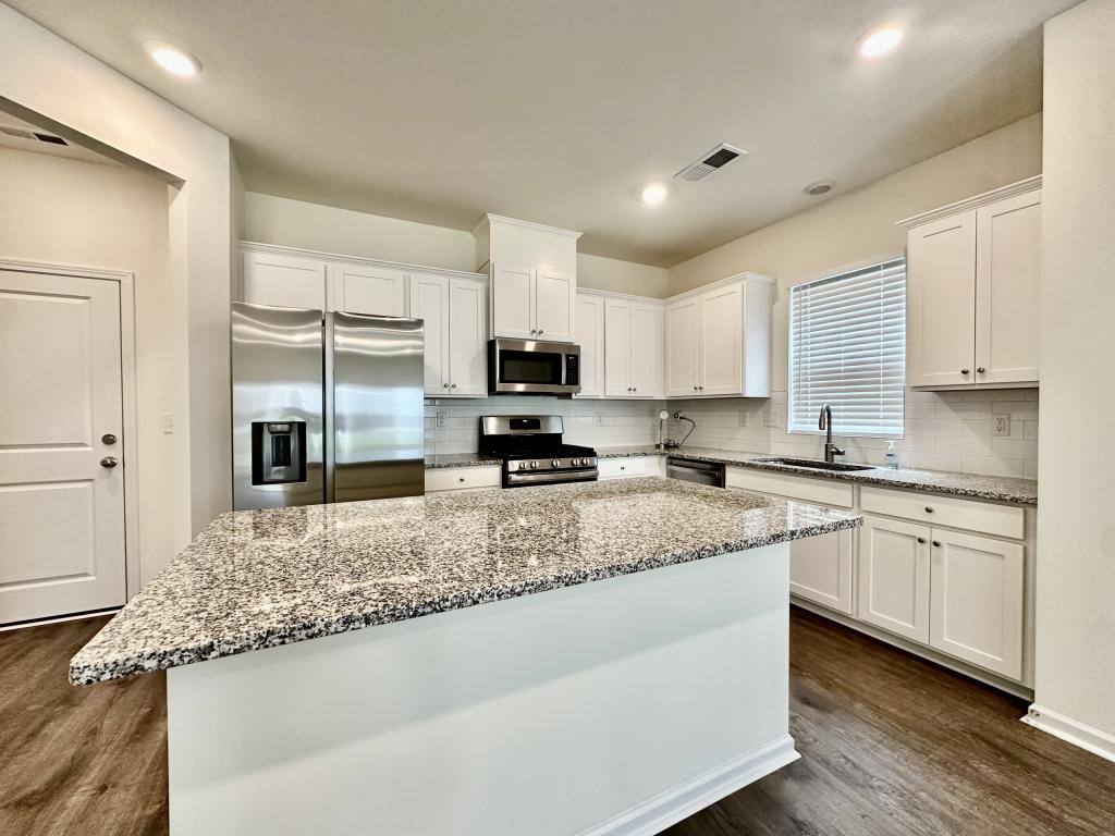 Townhouse for rent at 8116 Ramsburg Dr, Charlotte, NC 28269