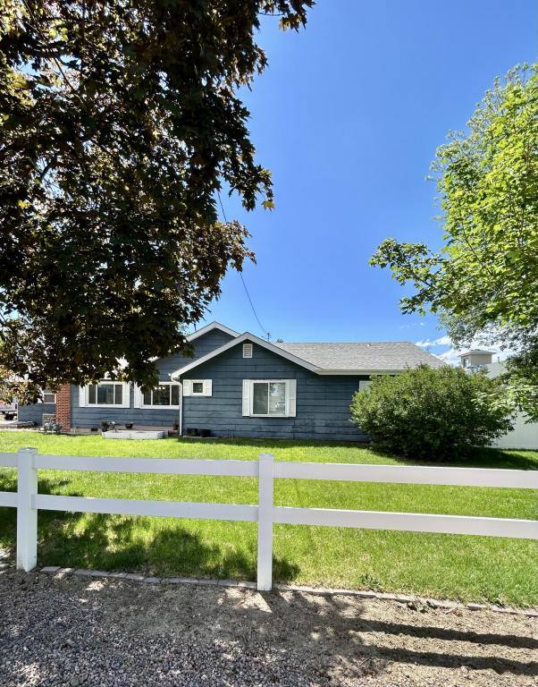 House for rent at 233 Greydene Ave, Canon City, CO 81212