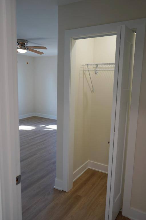 Townhouse for rent at 1103 Emerald Cove Dr, Clear Lake, IA 50428