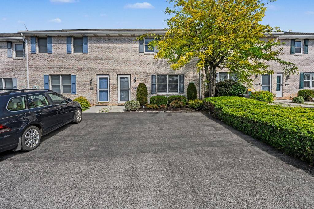 Townhouse for rent at 99 Lee Ann Court, Enola, PA 17025