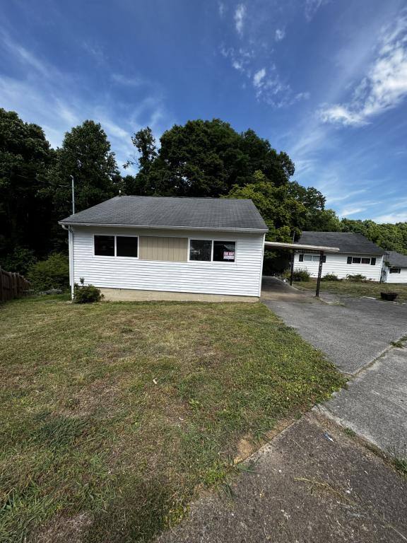 House for rent at 111 Jellico Lane, Oak Ridge, TN 37830