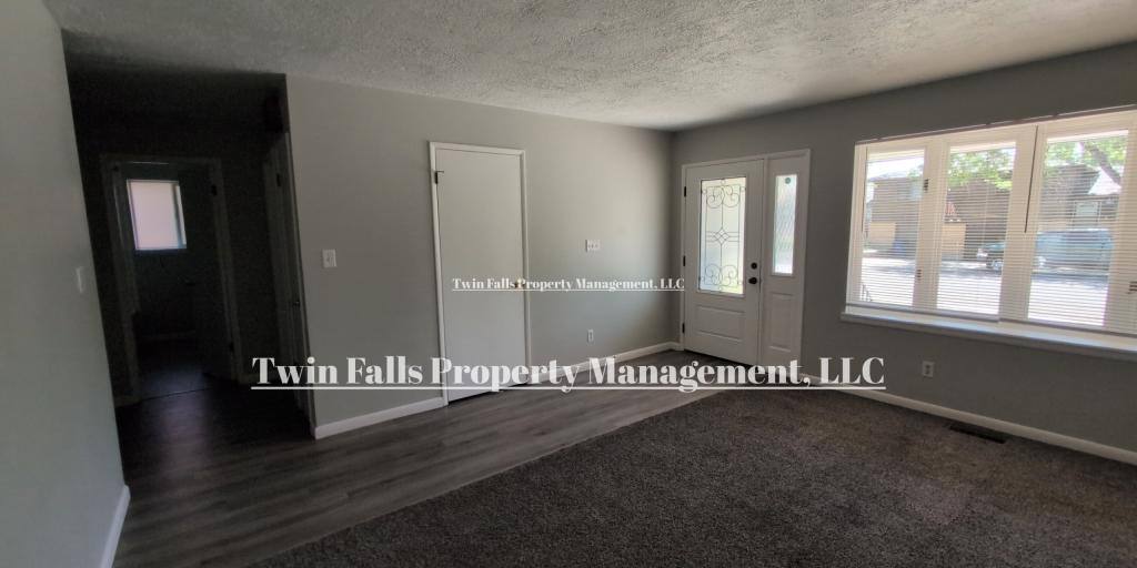 Townhouse for rent at 256 Crestview Dr, Twin Falls, ID 83301