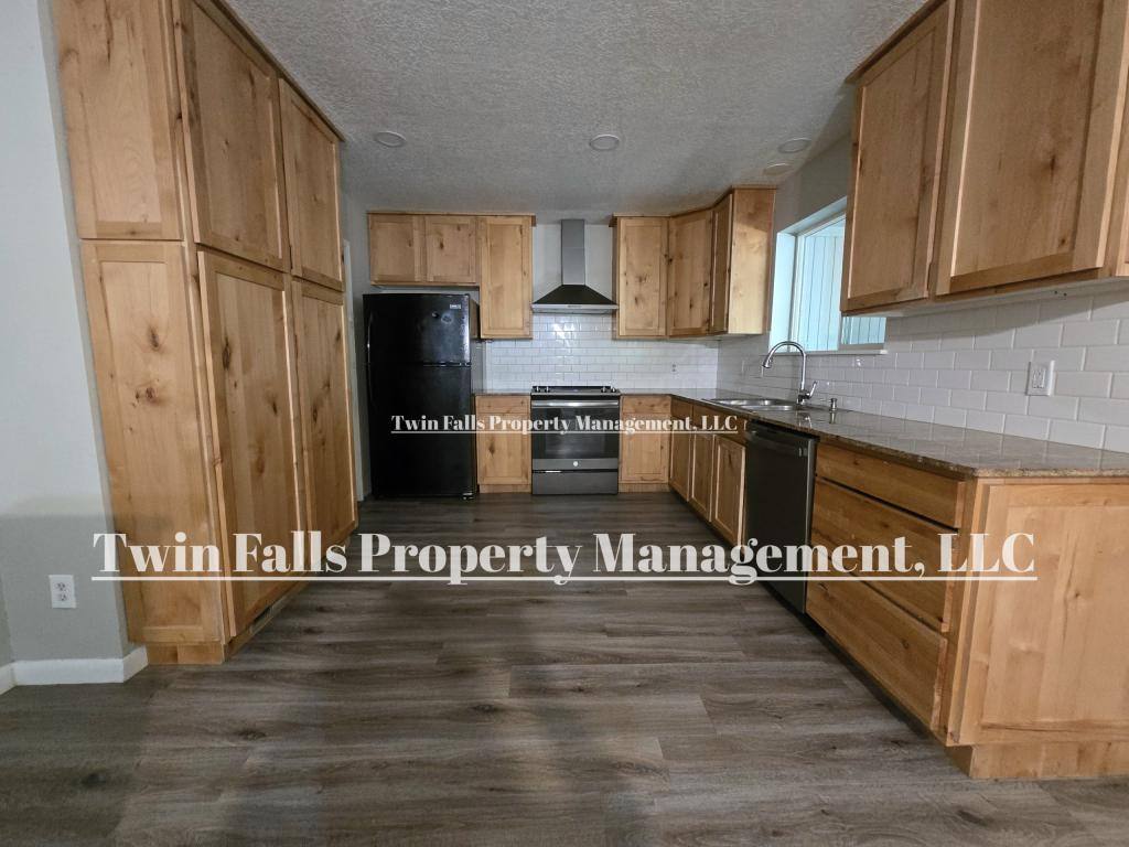 Townhouse for rent at 256 Crestview Dr, Twin Falls, ID 83301