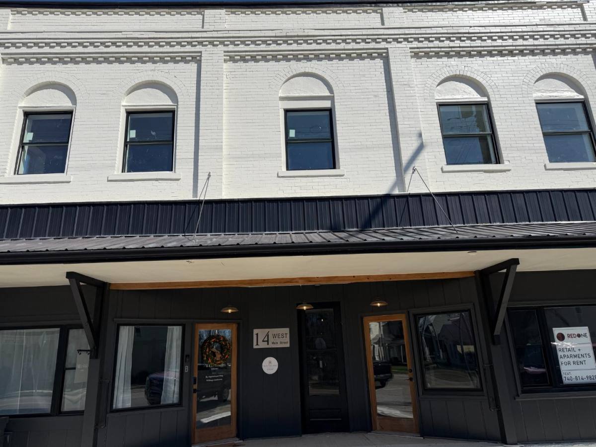 Apartment for rent at 14 W Main St, Alexandria, OH 43001