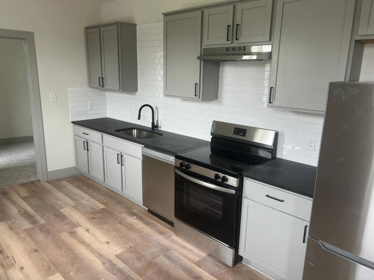 Apartment for rent at 14 W Main St, Alexandria, OH 43001