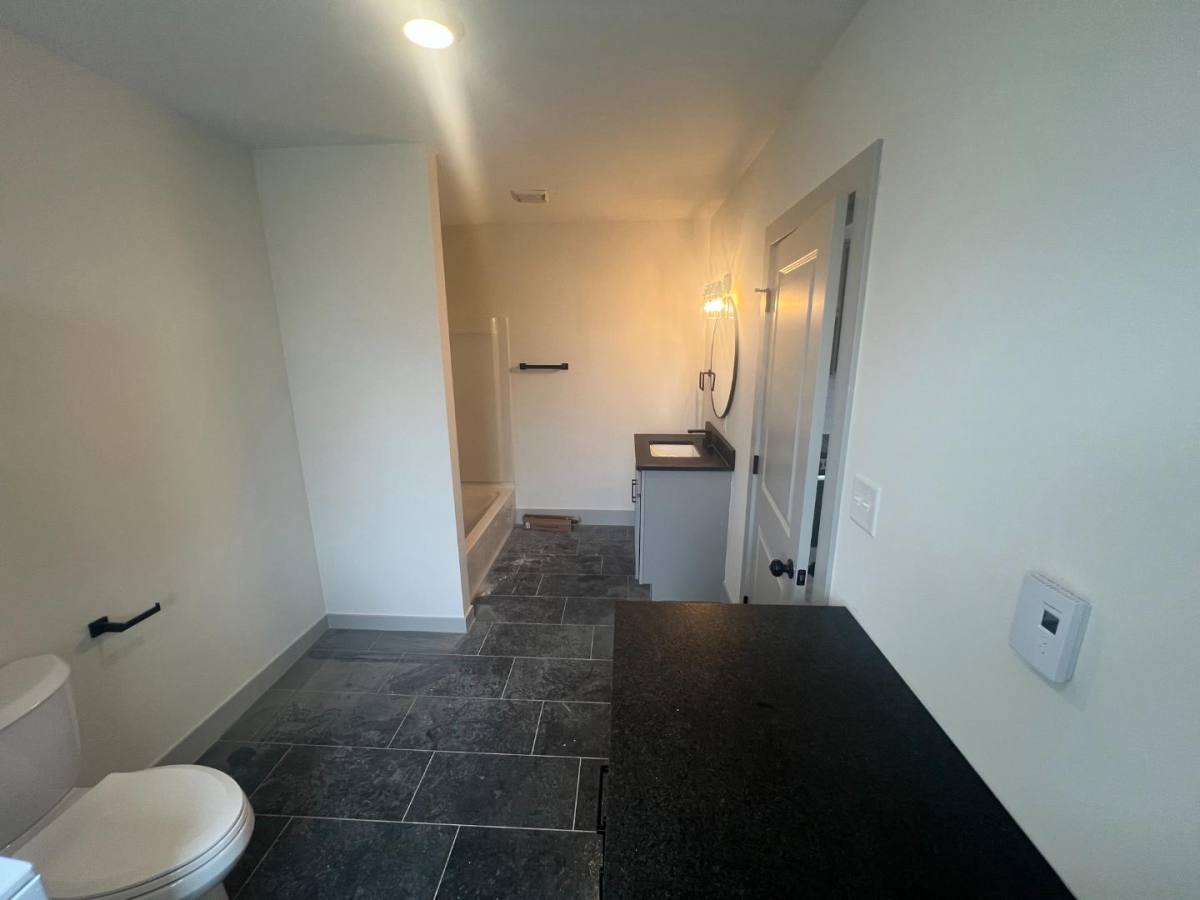 Apartment for rent at 14 W Main St, Alexandria, OH 43001