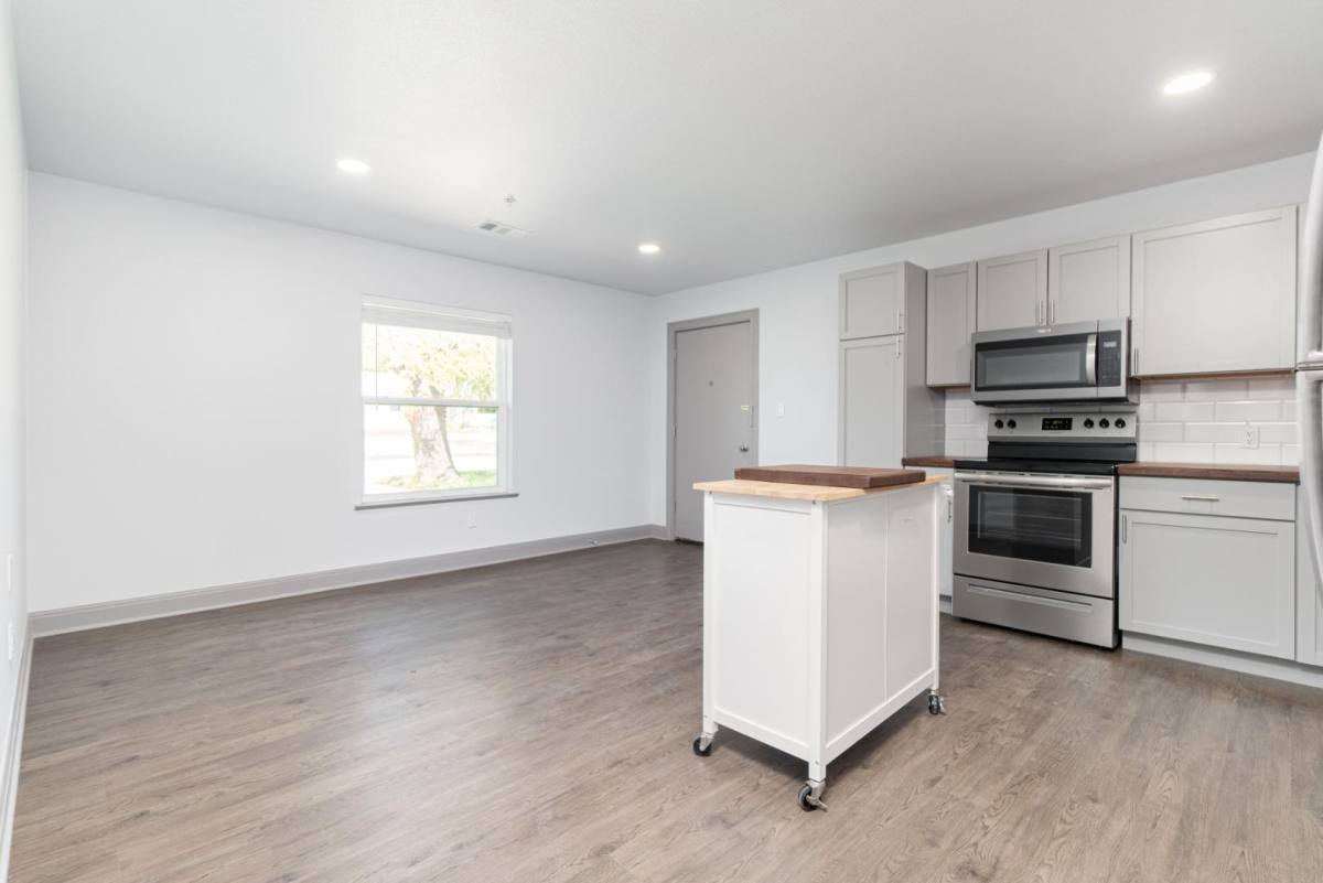 618 Live Oak St, Blanco, TX 78606 - Apartment for Rent - Image 2