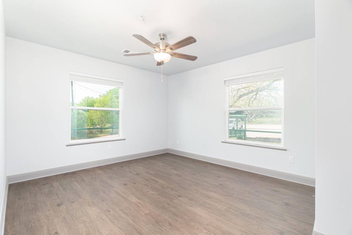 618 Live Oak St, Blanco, TX 78606 - Apartment for Rent - Image 6
