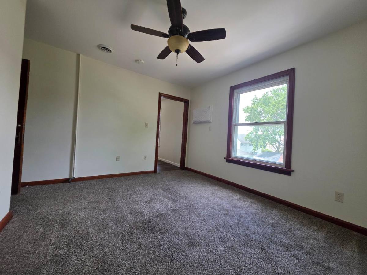 Apartment for rent at 152 8th St NW 1 2, Barberton, OH 44203
