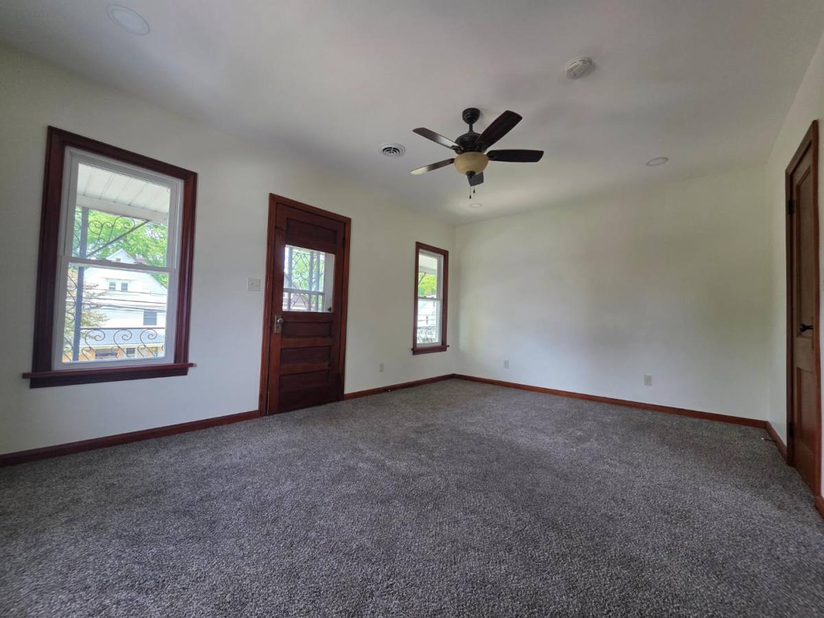 Apartment for rent at 152 8th St NW 1 2, Barberton, OH 44203