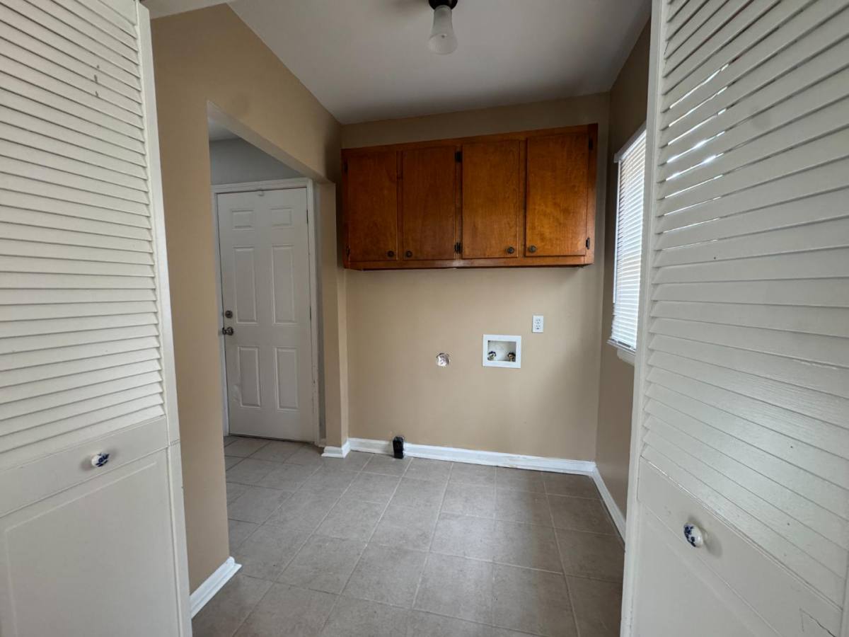 House for rent at 3481 Dunn Rd Ave, Memphis, TN 38111
