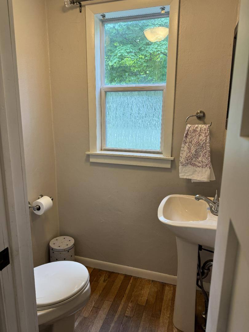House for rent at 144 Waukazoo Dr, Holland, MI 49424