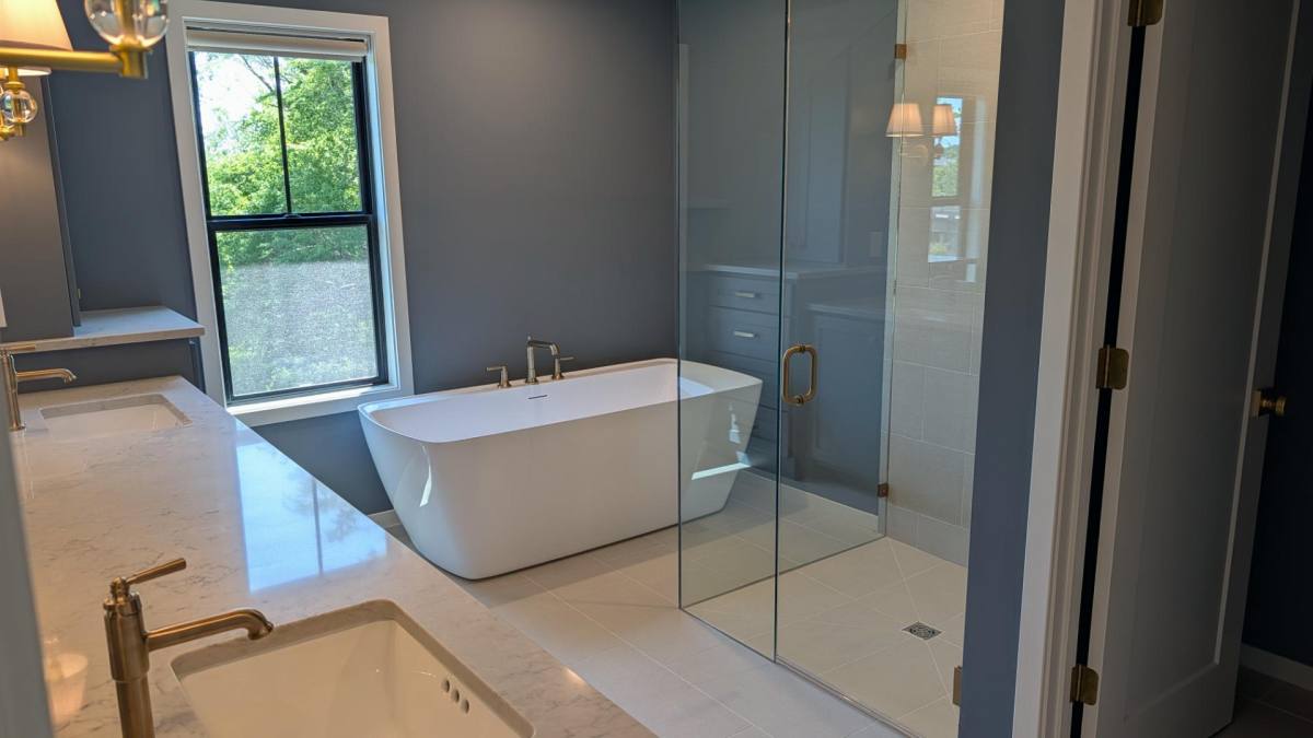 House for rent at 16653 Garnett St #FONTANA Xl, Overland Park, KS 66221