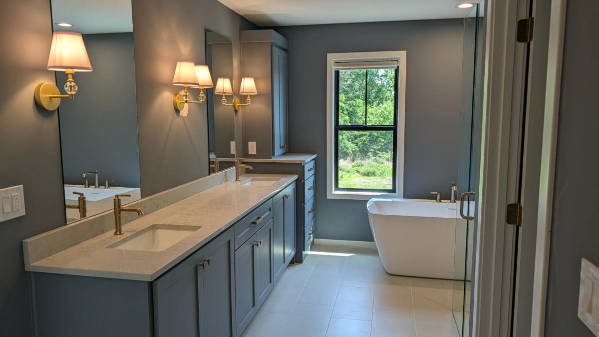 House for rent at 16653 Garnett St #FONTANA Xl, Overland Park, KS 66221