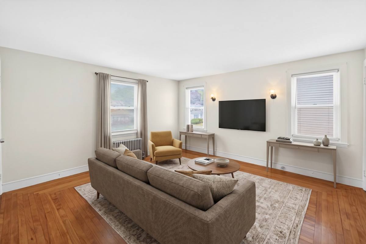 Apartment for rent at 180 Aqueduct Rd #SECOND Floor, Cranston, RI 02910