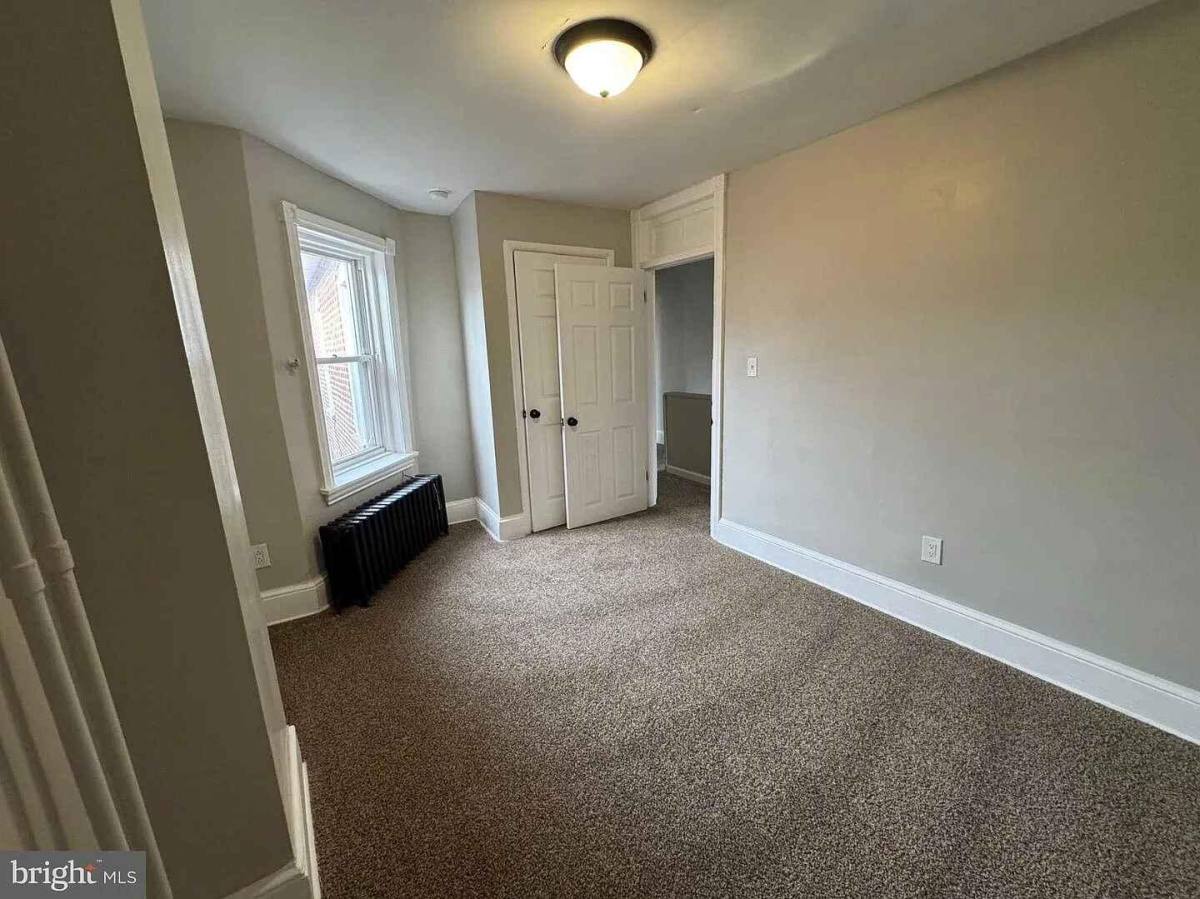 Townhouse for rent at 517 Delamore Place, Wilmington, DE 19805