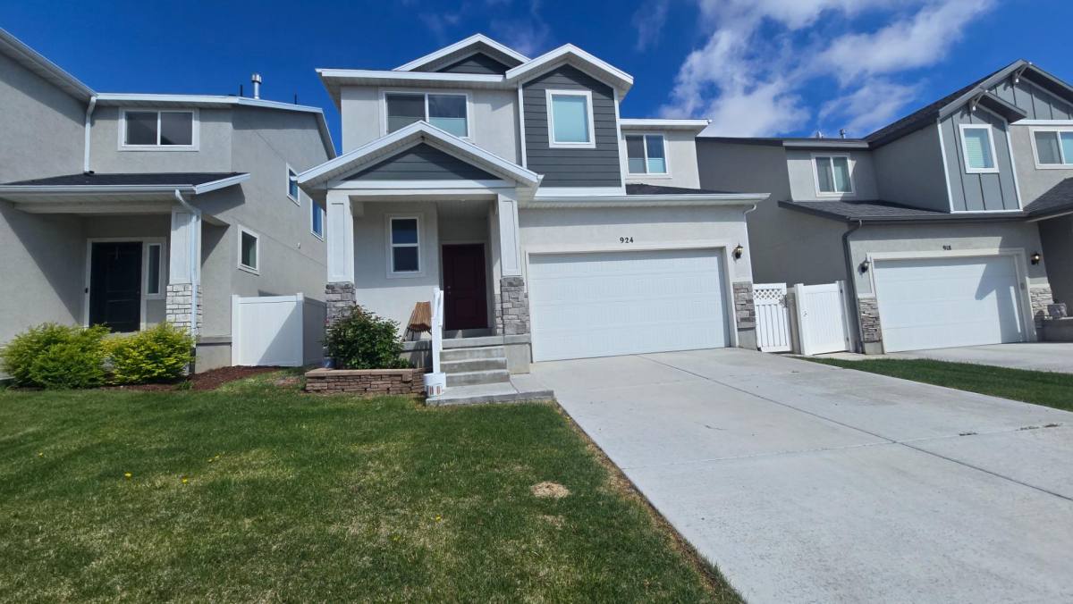 House for rent at 924 W Independence Way, Saratoga Springs, UT 84045