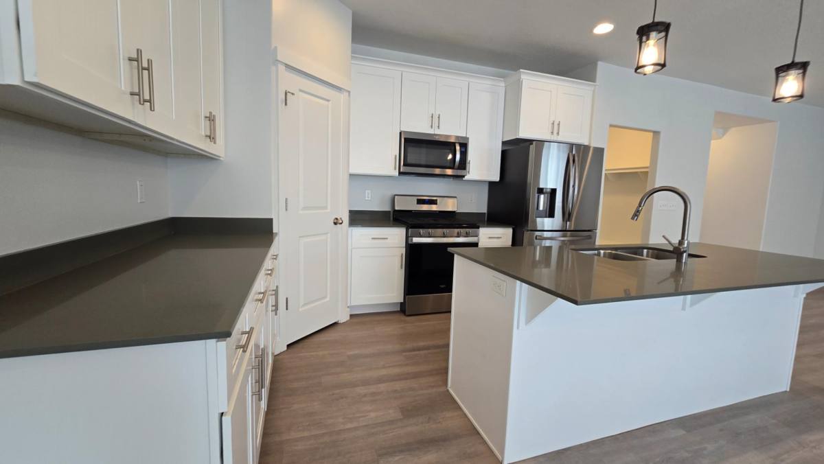 House for rent at 924 W Independence Way, Saratoga Springs, UT 84045