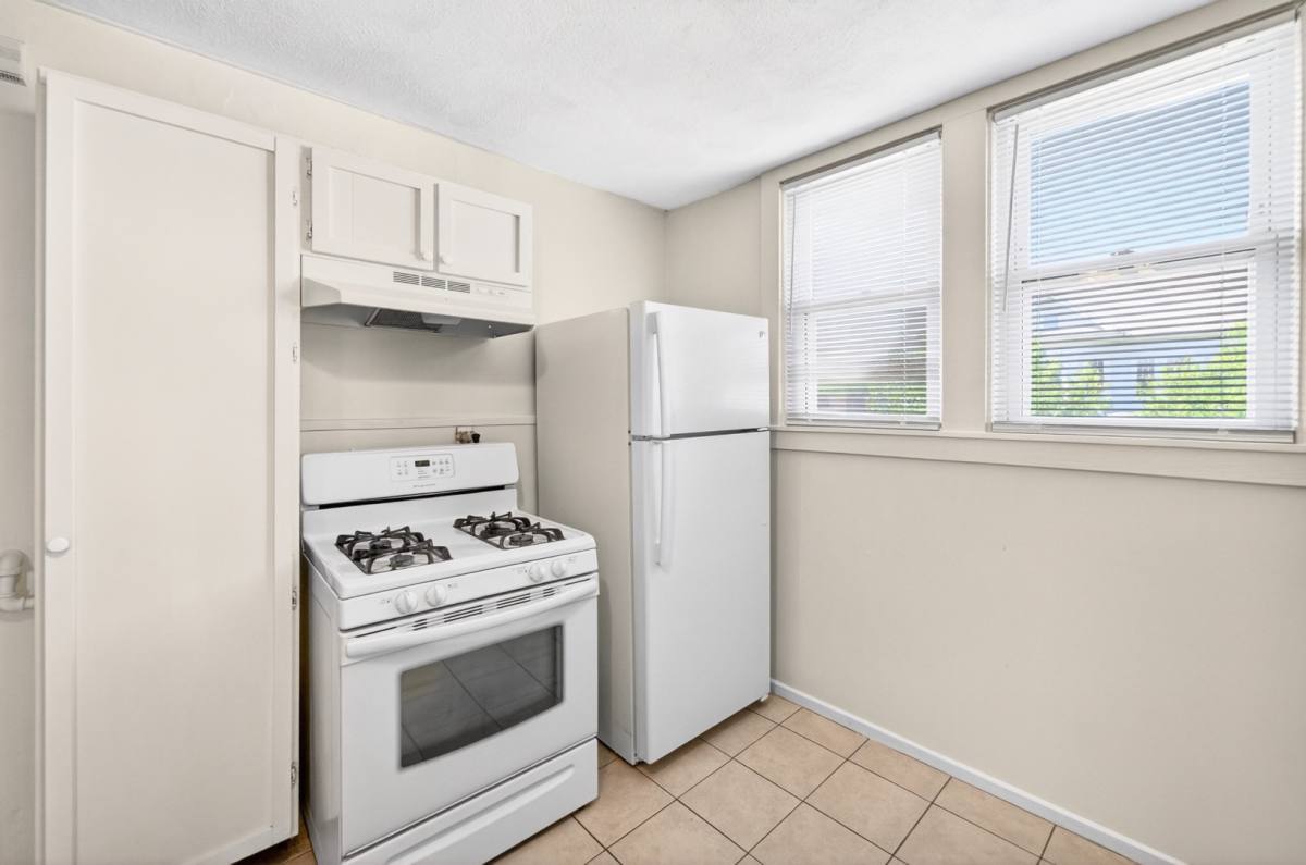 Apartment for rent at 565 Academy Ave #THIRD Floor, Providence, RI 02908