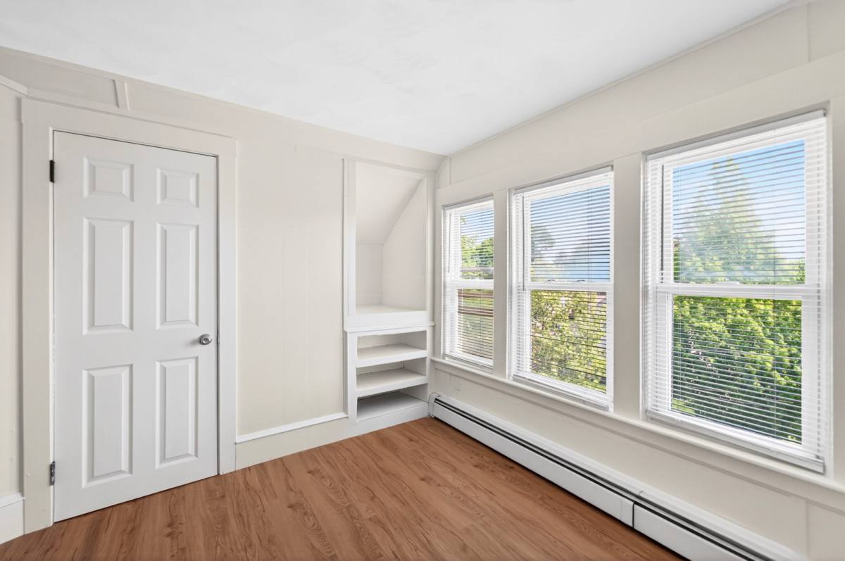 Apartment for rent at 91 Wabun Ave #THIRD Floor, Providence, RI 02908