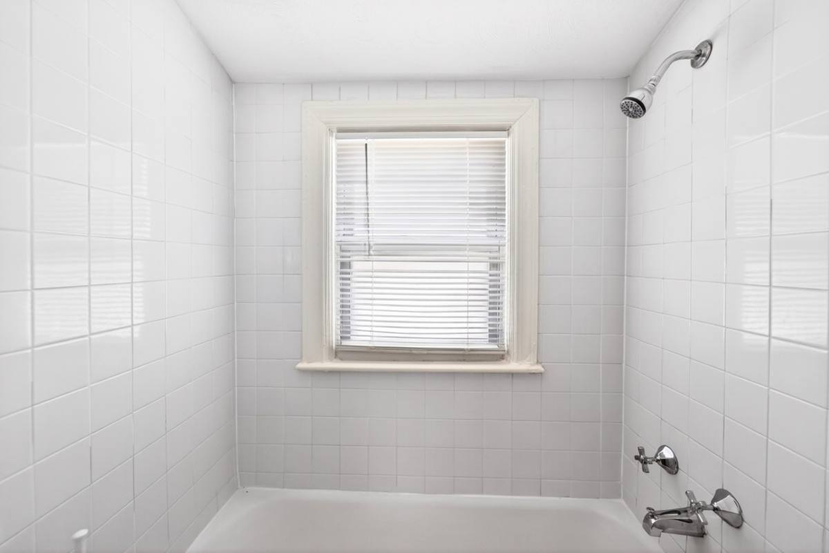 Apartment for rent at 91 Wabun Ave #THIRD Floor, Providence, RI 02908