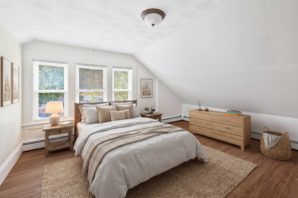 Apartment for rent at 91 Wabun Ave #THIRD Floor, Providence, RI 02908