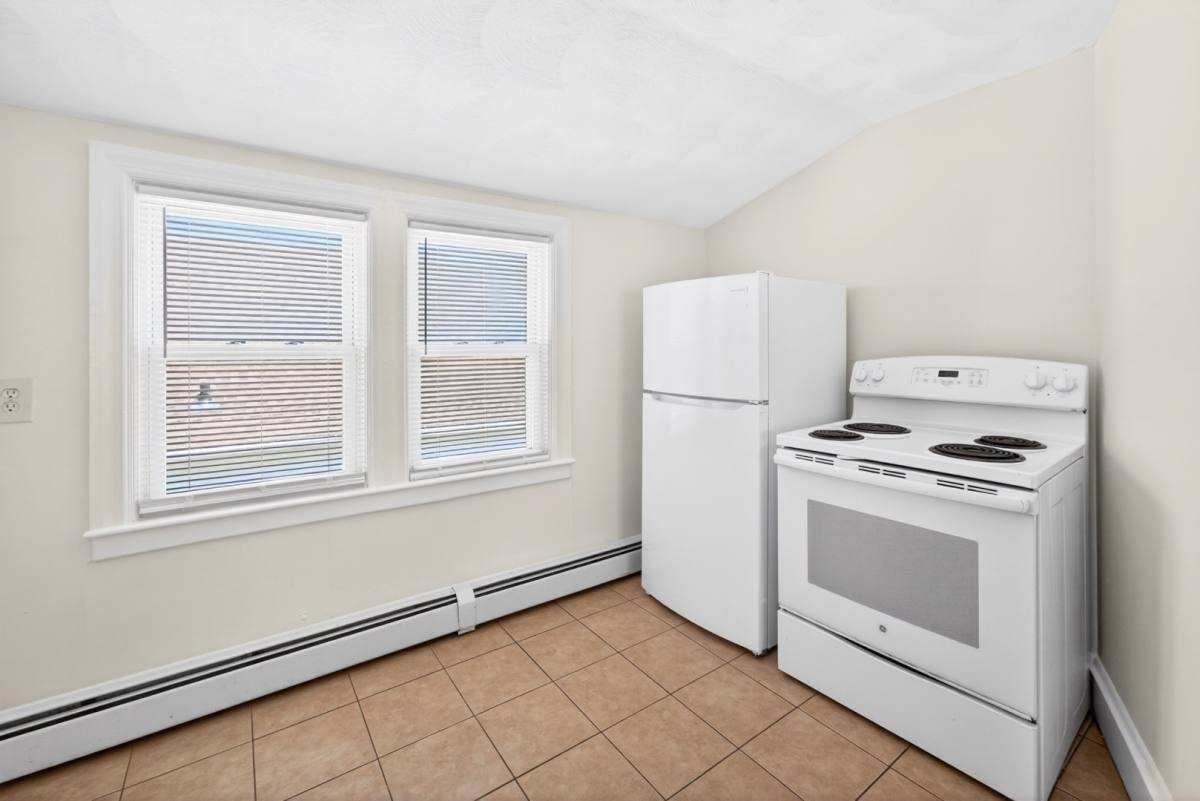 Apartment for rent at 91 Wabun Ave #THIRD Floor, Providence, RI 02908