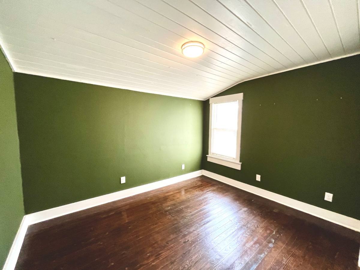 House for rent at 1013 N Palmetto Ave, San Antonio, TX 78202