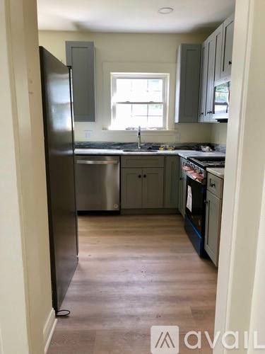 Apartment for rent at 2411 Woodmere Dr, Cleveland, OH 44106