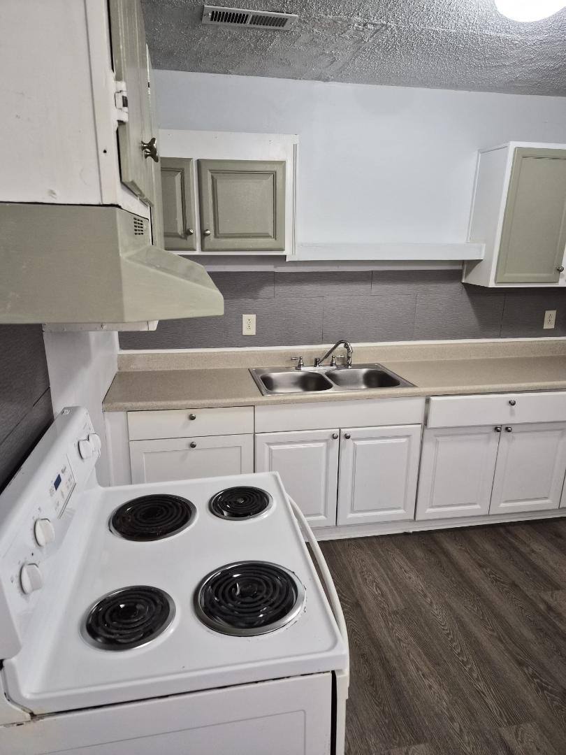Apartment for rent at 227 W Glendale Ave #4, Mount Holly, NC 28120
